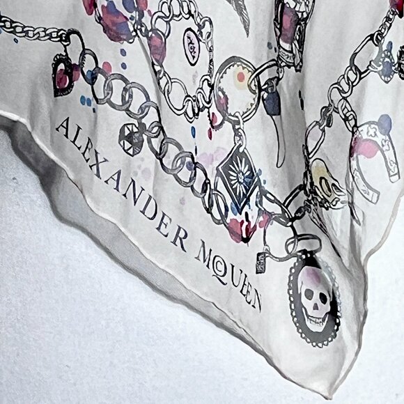 Alexander McQueen Lg Square Silk Charm Bracelet Shawl/Scarf Cream/Blk./Red/Blue - Picture 7 of 13